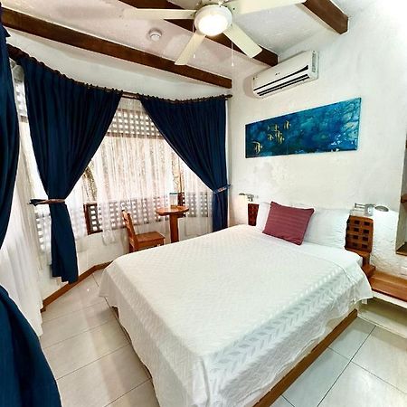 Hotel Silberstein Пуерто Айора Екстериор снимка