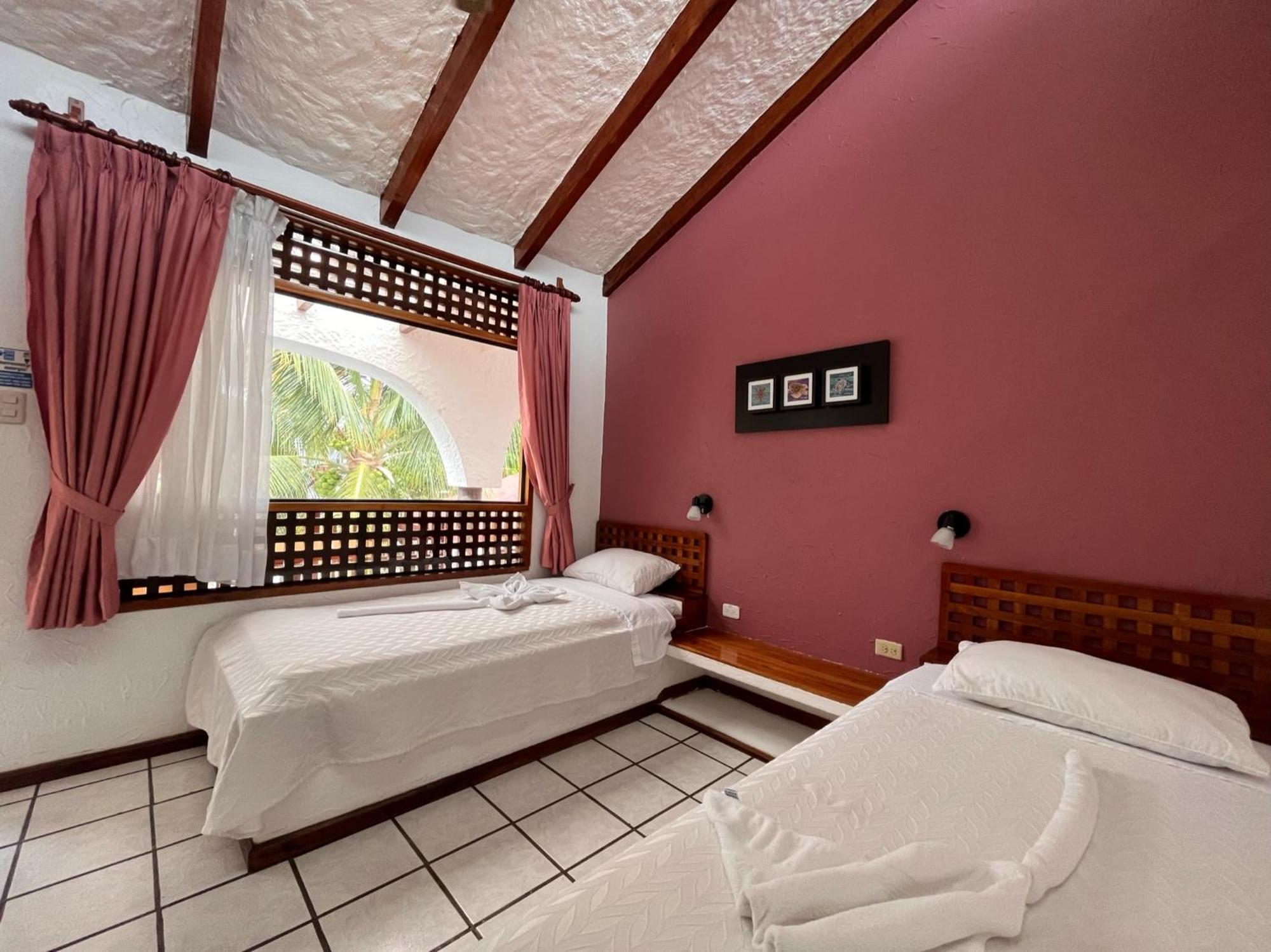 Hotel Silberstein Пуерто Айора Екстериор снимка